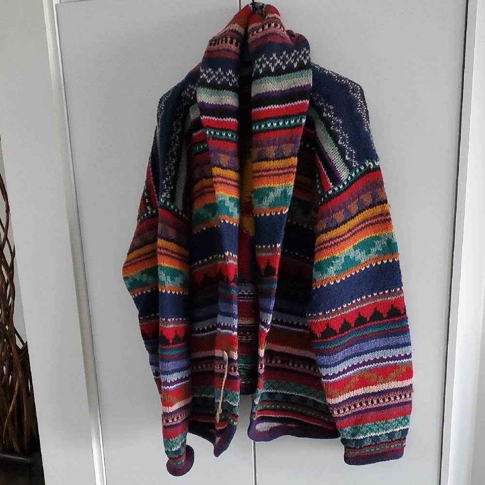 Amour Vert Colorful Patterned Cardigan